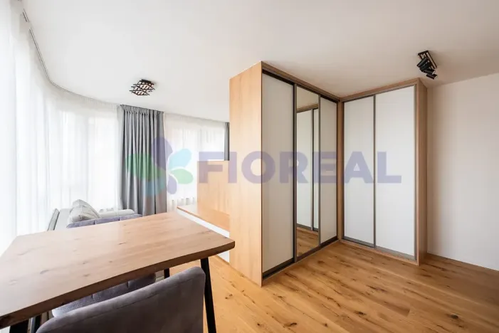 Pronájem bytu 1+kk, Praha - Radlice, U Komína, 38 m2