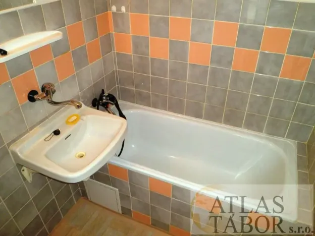 Pronájem bytu 1+1, Planá nad Lužnicí, Průmyslová, 40 m2