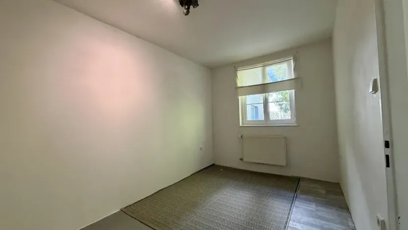 Pronájem bytu 3+kk, Praha - Klánovice, Divecká, 1000 m2