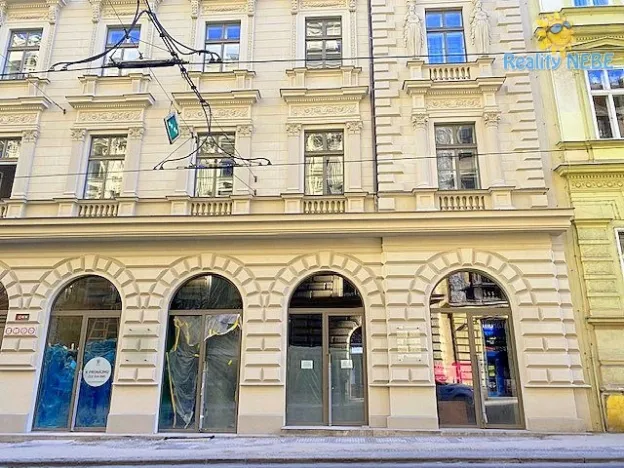 Pronájem obchodního prostoru, Praha - Nové Město, Dlážděná, 90 m2