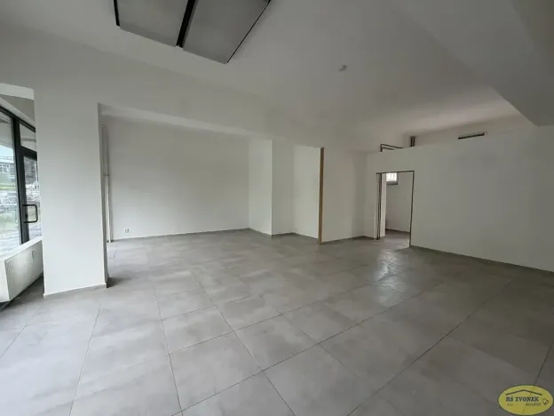 Pronájem obchodního prostoru, Kroměříž, Tovačovského, 101 m2