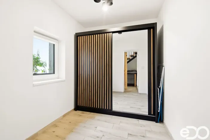 Prodej rodinného domu, Dobrovice, Husova ulice, 213 m2