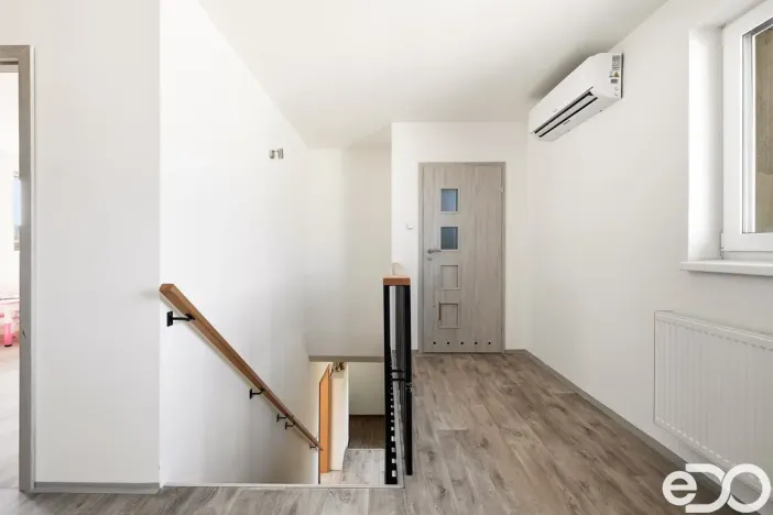 Prodej rodinného domu, Dobrovice, Husova ulice, 213 m2