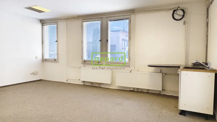 Pronájem skladu, Brno - Maloměřice, Selská, 50 m2