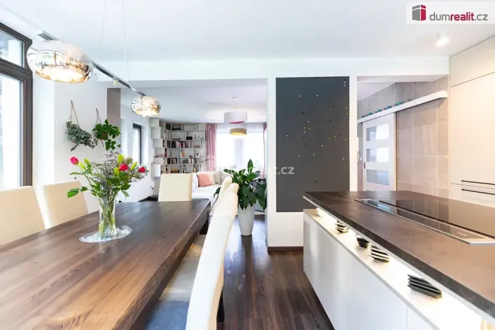 Prodej vily, Praha - Radotín, Minerální, 249 m2