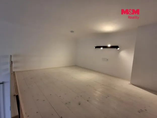 Pronájem bytu 2+kk, Strakonice - Strakonice II, Na Dubovci, 55 m2