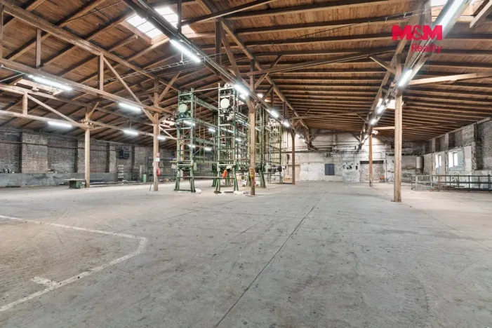 Pronájem skladu, Frýdlant, Úzká, 4500 m2