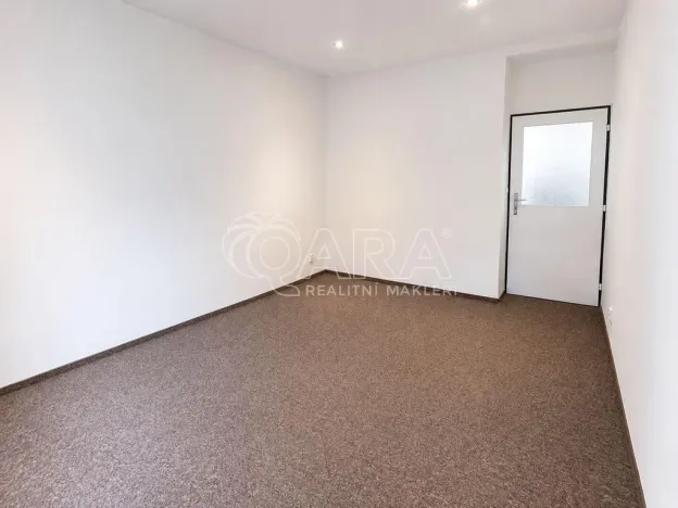 Pronájem bytu 2+1, Praha - Strašnice, Nad vodovodem, 46 m2