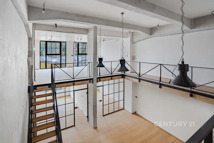 Prodej bytu 4+kk, Praha - Vysočany, Kolbenova, 176 m2