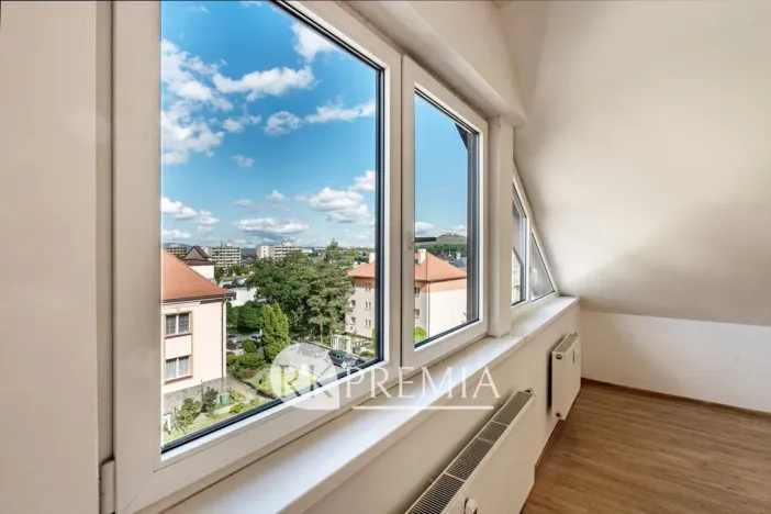 Pronájem bytu 3+1, Teplice, Kašparova, 116 m2
