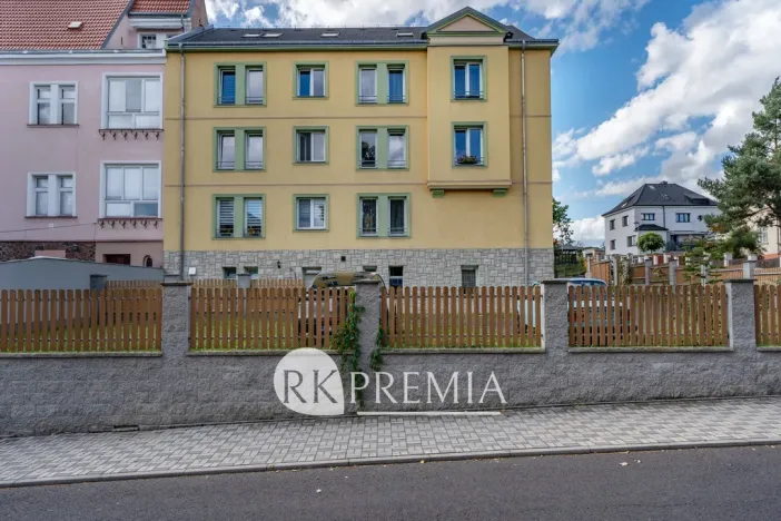 Pronájem - jiné, Teplice, Kašparova, 11 m2