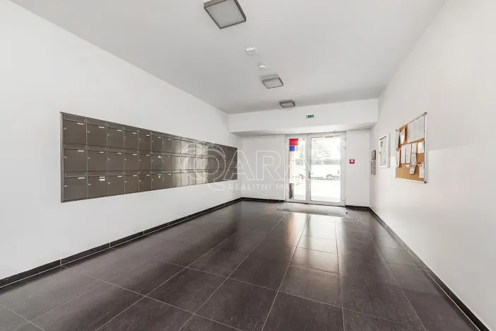 Prodej bytu 1+kk, Praha - Vysočany, Strnadových, 32 m2