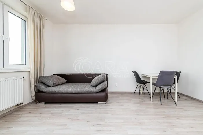 Prodej bytu 1+kk, Praha - Vysočany, Strnadových, 32 m2