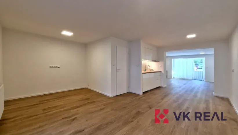 Pronájem obchodního prostoru, Praha - Řepy, Na moklině, 62 m2