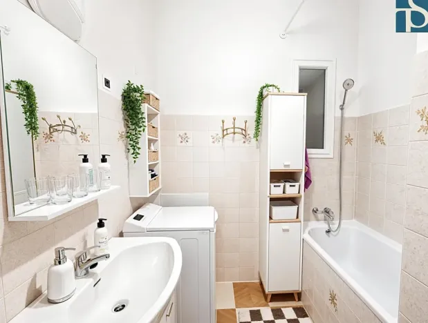 Prodej bytu 2+1, Praha - Nové Město, Na slupi, 70 m2