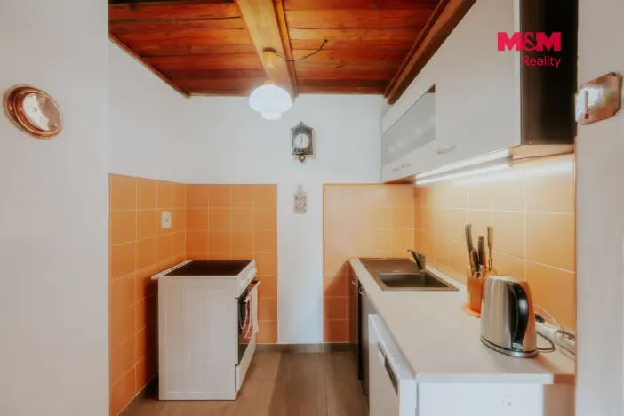 Prodej chalupy, Kadov - Lnářský Málkov, 250 m2