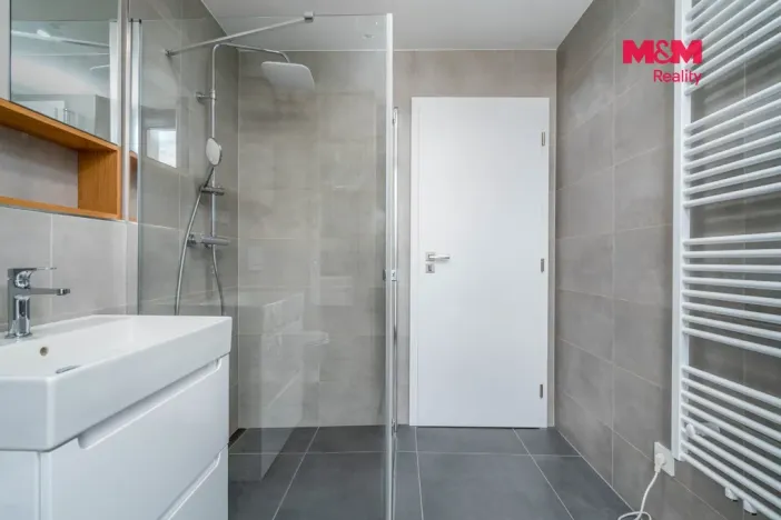 Prodej bytu 2+kk, Hradec Králové - Pražské Předměstí, Gočárova třída, 48 m2