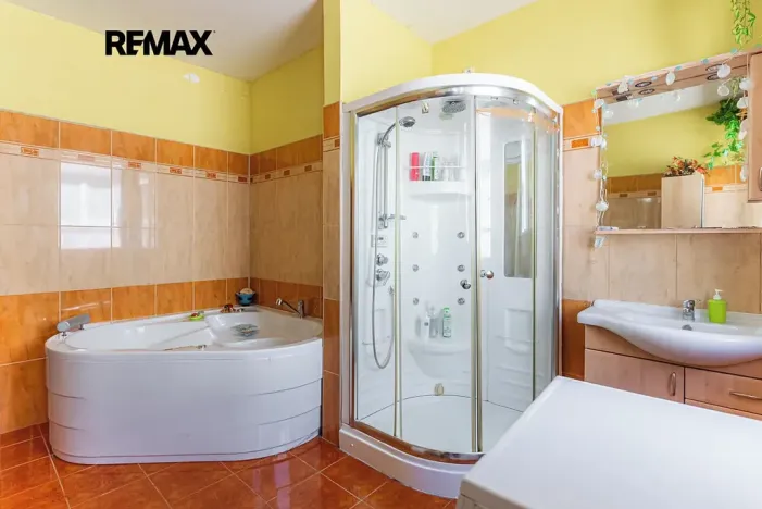Prodej ubytování, Šenov u Nového Jičína, Jaselská, 545 m2