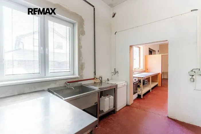 Prodej ubytování, Šenov u Nového Jičína, Jaselská, 545 m2