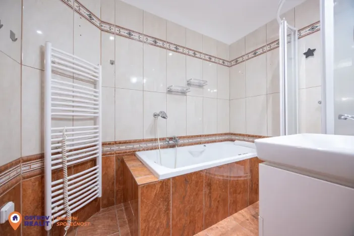 Pronájem bytu 3+1, Šumperk, Čsl. armády, 57 m2