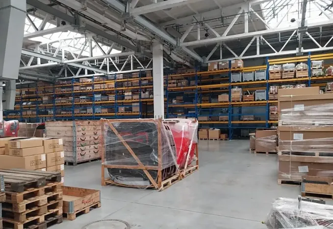 Pronájem skladu, Brno, 4210 m2