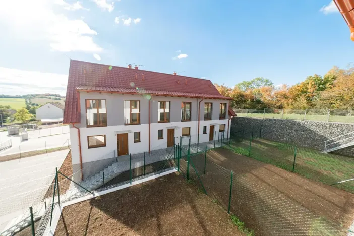 Prodej rodinného domu, Mořina, 106 m2
