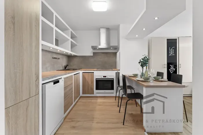 Prodej bytu 1+1, Praha - Háje, Bajkonurská, 52 m2