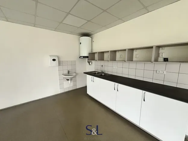 Pronájem obchodního prostoru, Liberec, Partyzánská, 95 m2