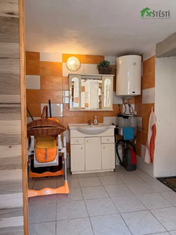 Prodej rodinného domu, Staré Hobzí, 536 m2