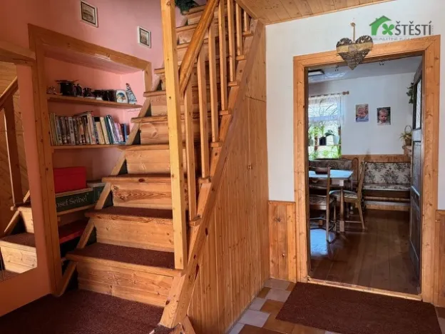 Prodej rodinného domu, Staré Hobzí, 536 m2