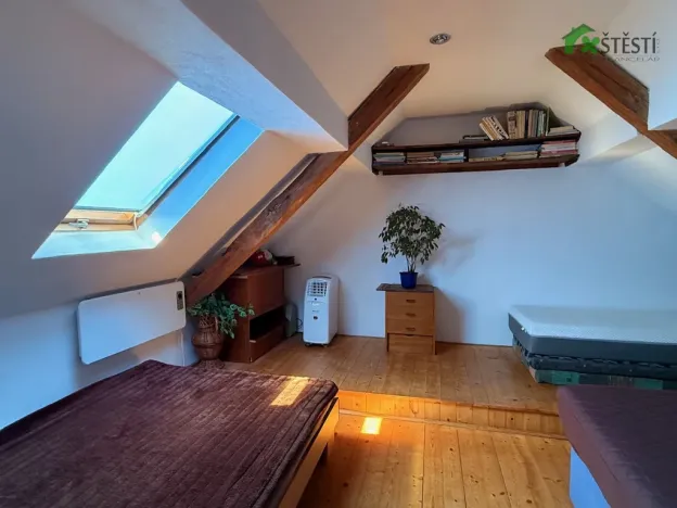 Prodej rodinného domu, Staré Hobzí, 536 m2