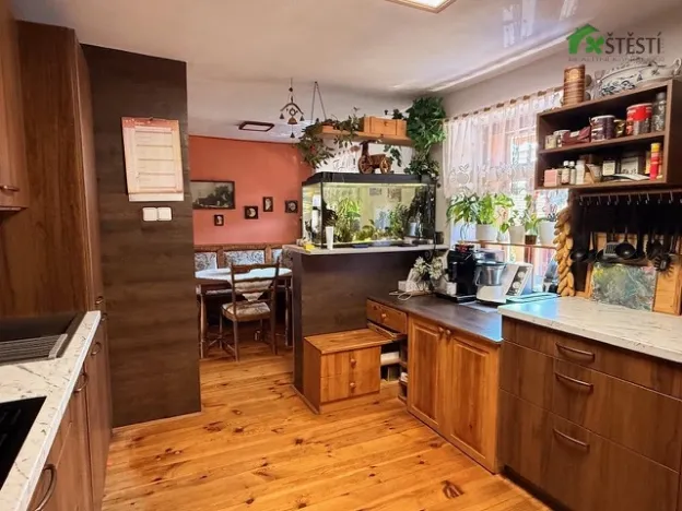 Prodej rodinného domu, Staré Hobzí, 536 m2