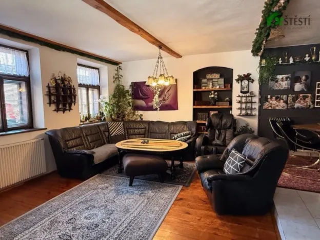 Prodej rodinného domu, Staré Hobzí, 536 m2