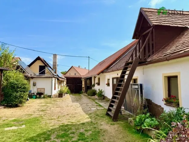 Prodej rodinného domu, Staré Hobzí, 536 m2