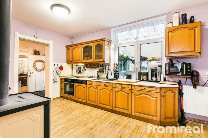 Prodej rodinného domu, Strachotín, Osvobození, 250 m2