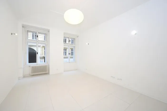 Pronájem bytu 3+1, Praha - Smíchov, Kroftova, 84 m2