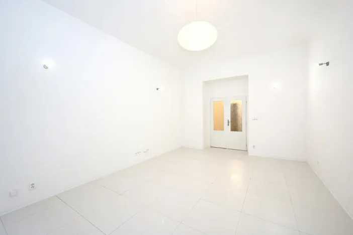 Pronájem bytu 3+1, Praha - Smíchov, Kroftova, 84 m2