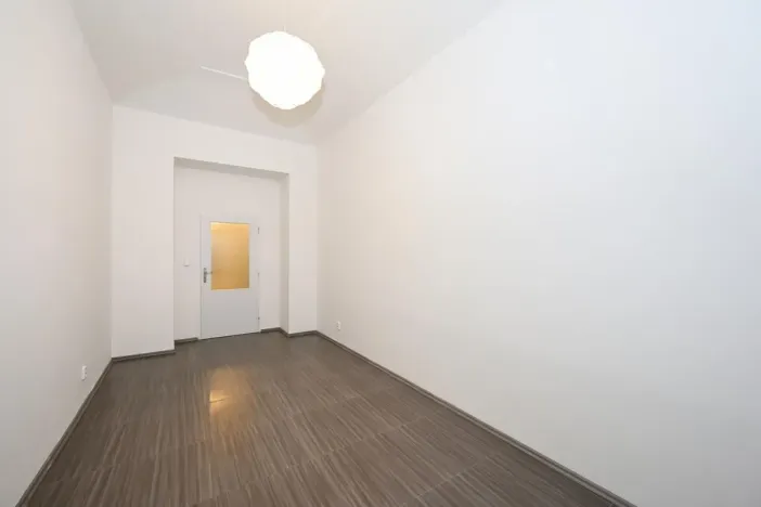 Pronájem bytu 3+1, Praha - Smíchov, Kroftova, 84 m2