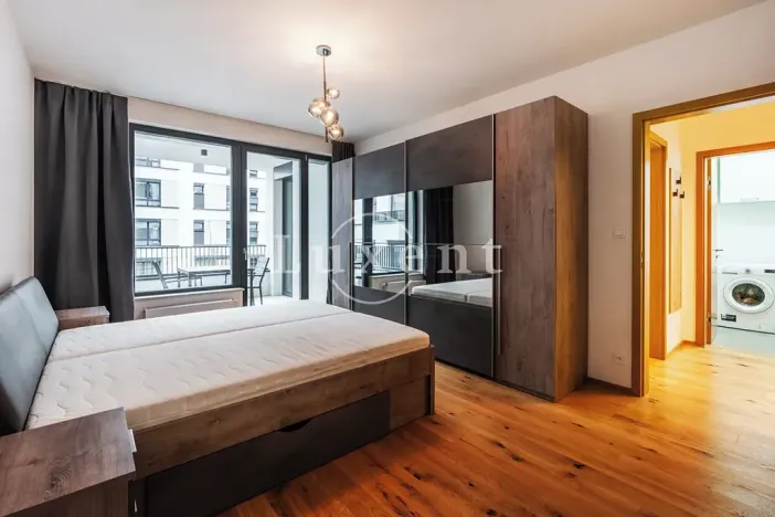 Pronájem bytu 2+kk, Praha - Nusle, Muzikova, 61 m2