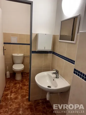 Pronájem obchodního prostoru, Jablonec nad Nisou, Komenského, 27 m2