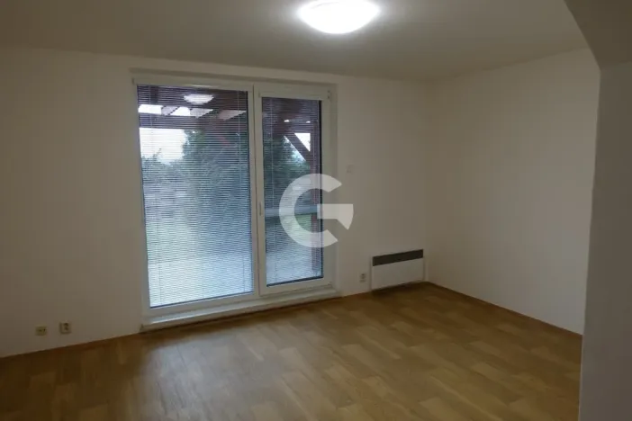 Pronájem bytu 2+1, Zlín - Kudlov, Žlutá, 57 m2