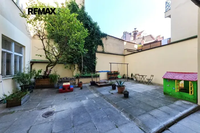 Prodej bytu 2+kk, Praha - Nové Město, Pštrossova, 55 m2