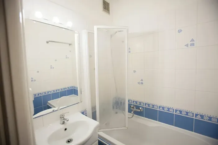 Prodej bytu 2+1, Praha, K lučinám, 52 m2
