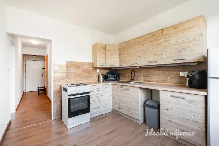 Pronájem bytu 2+1, Praha - Smíchov, U dvou srpů, 60 m2