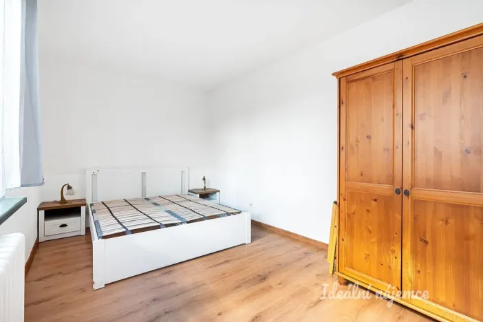 Pronájem bytu 2+1, Praha - Smíchov, U dvou srpů, 60 m2