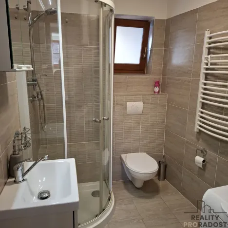Pronájem bytu 1+kk, Znojmo, U Branky, 28 m2