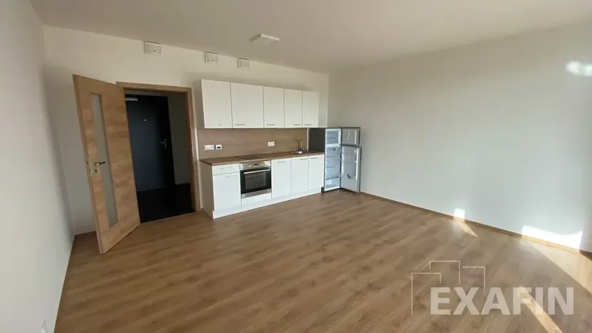 Pronájem bytu 1+kk, Praha - Letňany, Beranových, 31 m2