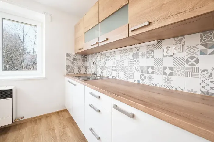 Pronájem bytu 1+1, Brno, Hradecká, 45 m2
