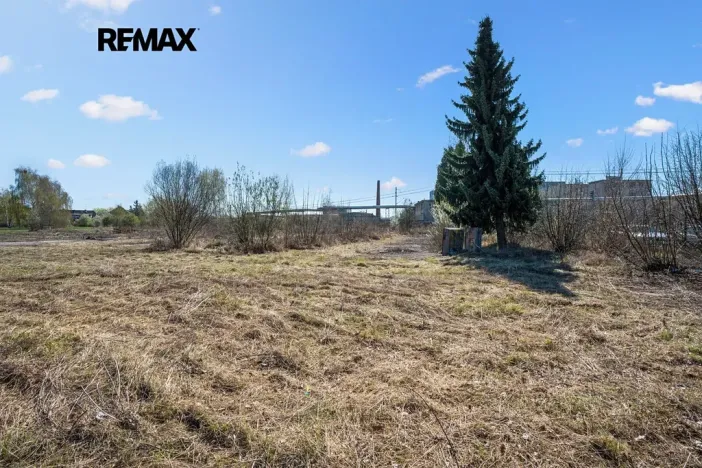 Prodej komerčního pozemku, Hradec Králové, 7896 m2