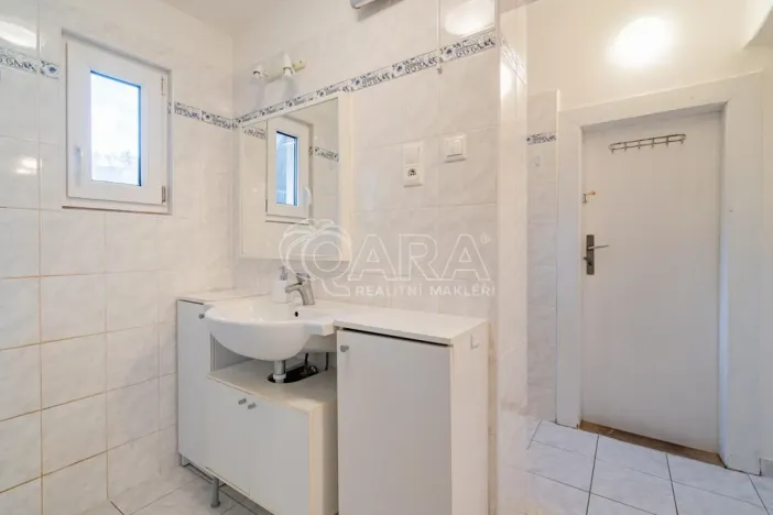 Prodej bytu 4+1, Beroun - Beroun-Hostim, Ke Svatému Jánu, 182 m2